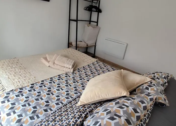 Apartment Pouzet 3 *